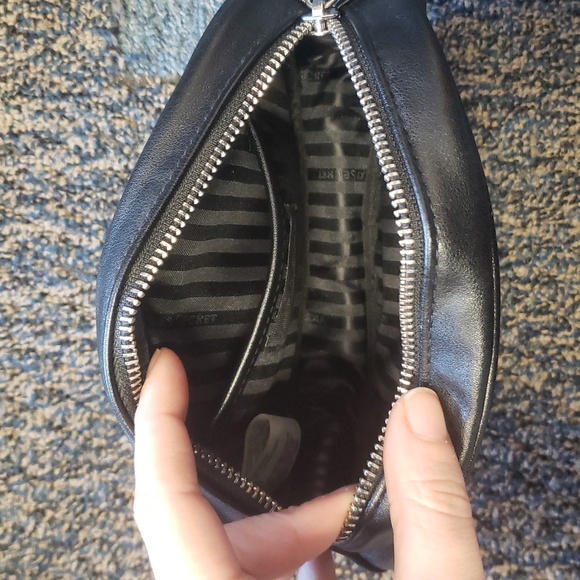 Victoria's Secret Black and White Leaf Print Belt Bag - Picture 3 of 4